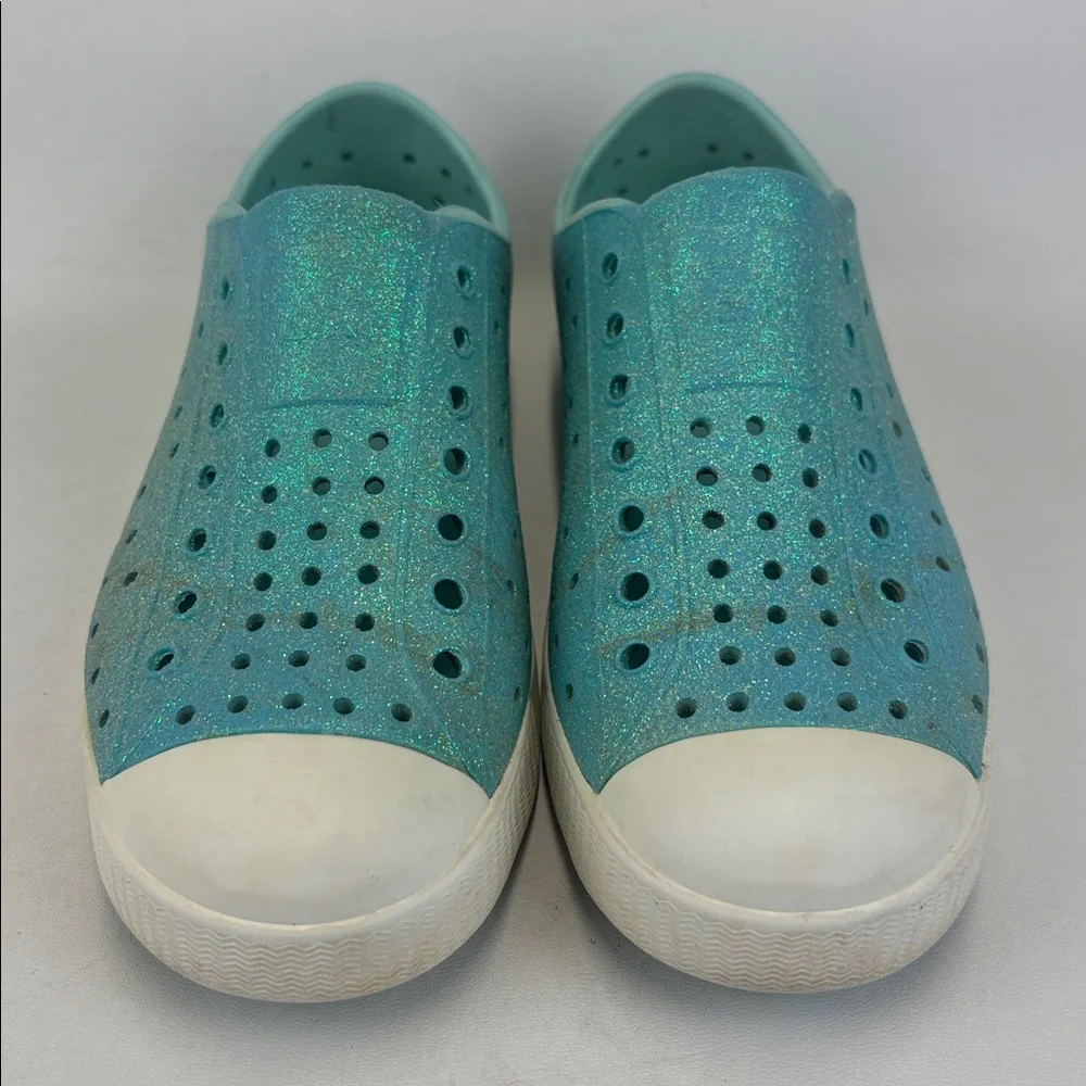 NATIVE Jefferson Teal Bling Glitter Shoes Size J1